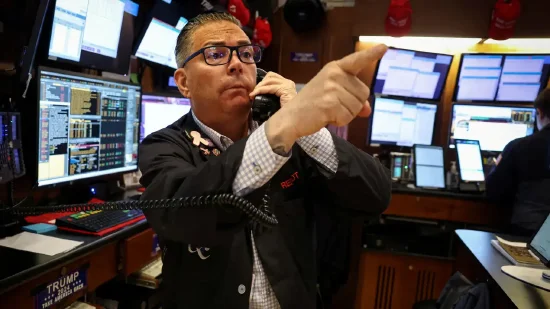 2025最可靠的网上股票配资公司 开盘：美股周二低开 市场关注财报与美联储政策动向